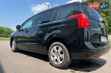 Микровэн Peugeot 5008 2013 в 