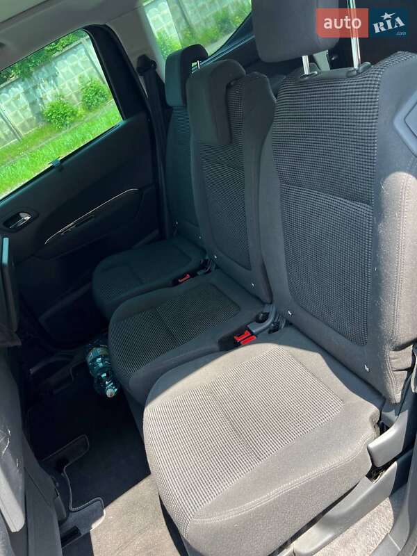 Мікровен Peugeot 5008 2013 в Шептицькому