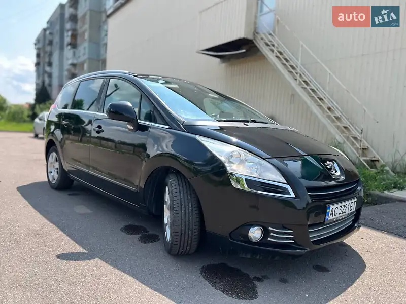 Peugeot 5008
