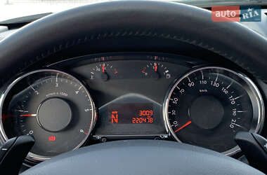 Мікровен Peugeot 5008 2014 в 