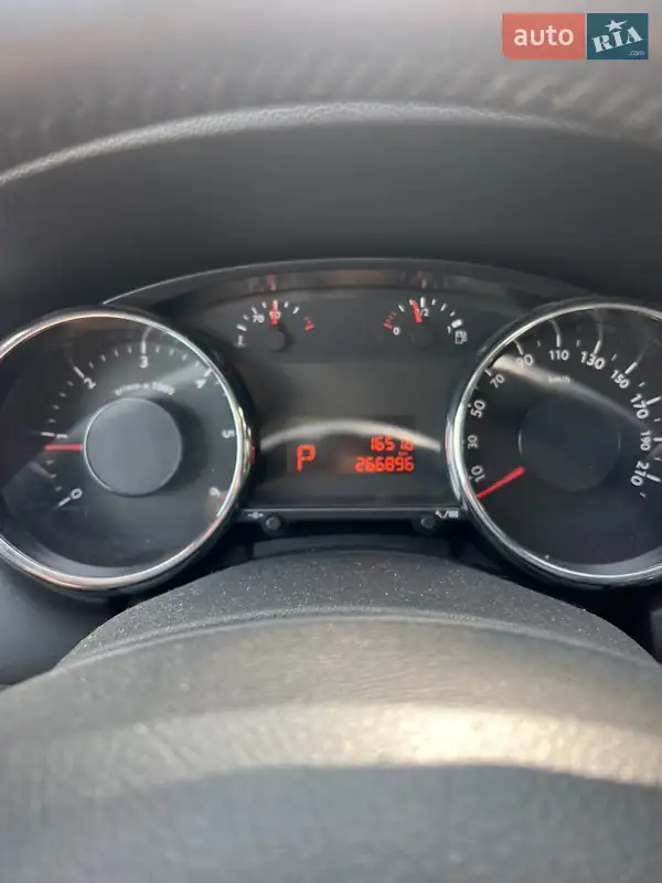 Peugeot 5008 2016 VIN VF30EBHZTGS037462 фото оголошення 16 з 50
