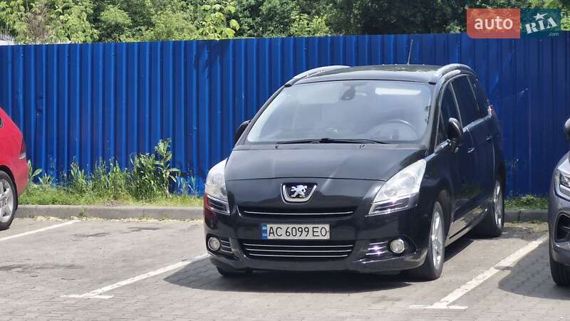 Мікровен Peugeot 5008 2011 в Луцьку