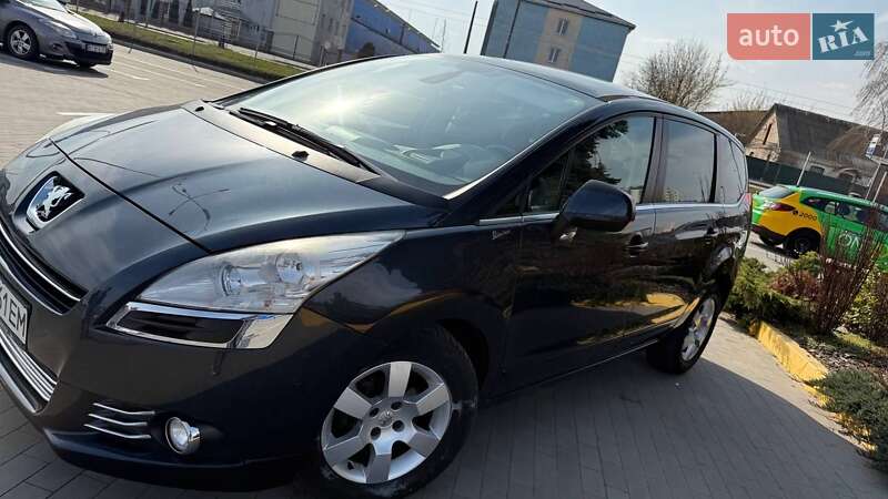 Микровэн Peugeot 5008 2013 в Виннице