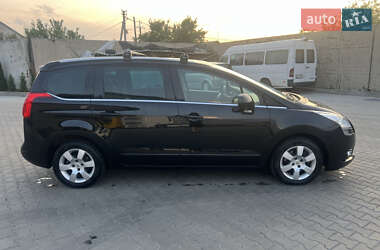 Микровэн Peugeot 5008 2011 в 