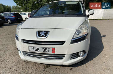 Микровэн Peugeot 5008 2013 в 
