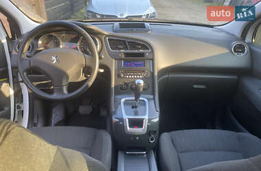 Микровэн Peugeot 5008 2013 в 