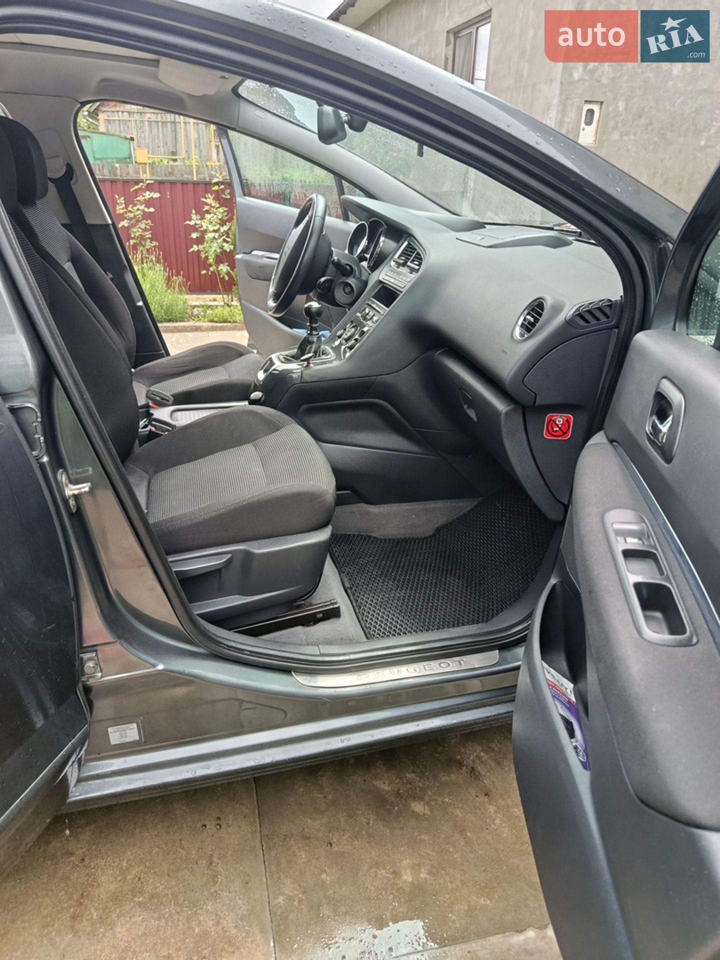 2011 Peugeot 5008 - мініатюра 10