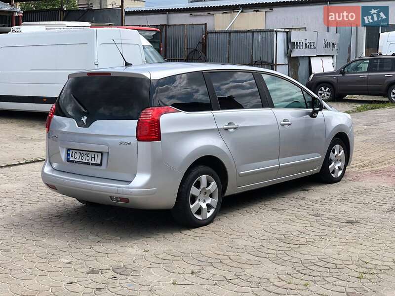 Мікровен Peugeot 5008 2011 в Ковелі