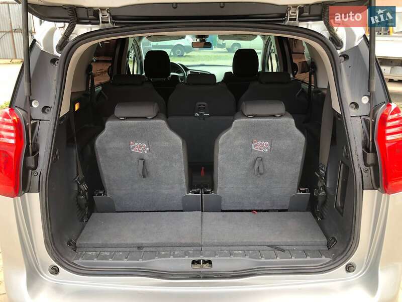 Мікровен Peugeot 5008 2011 в Ковелі