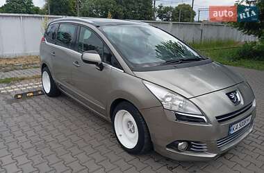 Микровэн Peugeot 5008 2013 в Ирпене