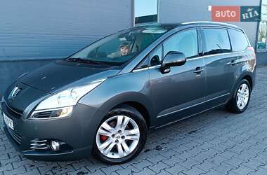 Микровэн Peugeot 5008 2012 в Луцке
