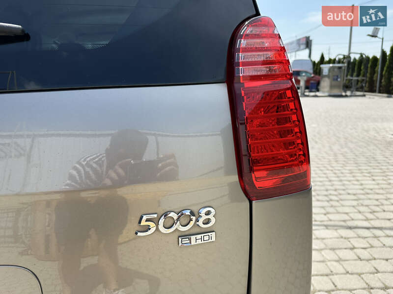 Мікровен Peugeot 5008 2012 в Львові
