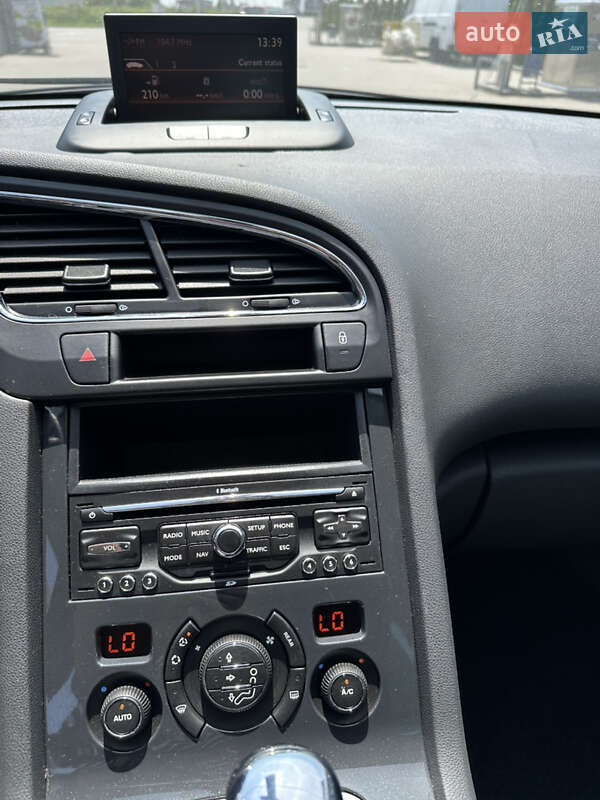 Мікровен Peugeot 5008 2012 в Львові