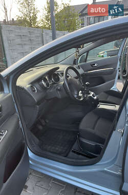 Микровэн Peugeot 5008 2010 в 