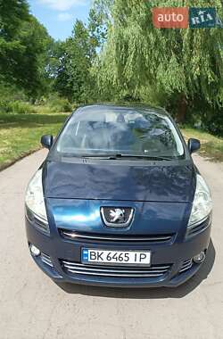 Мікровен Peugeot 5008 2010 в Рівному