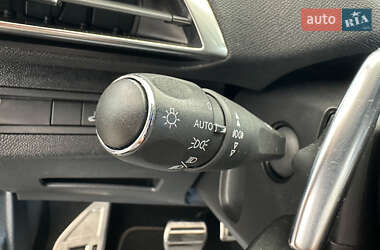 Внедорожник / Кроссовер Peugeot 5008 2019 в 