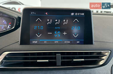 Внедорожник / Кроссовер Peugeot 5008 2019 в 