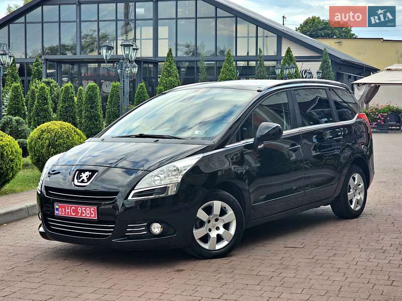 Peugeot 5008 2012