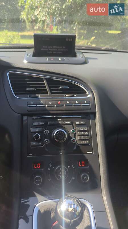 Микровэн Peugeot 5008 2010 в Луцке