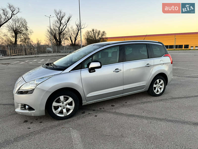 Микровэн Peugeot 5008 2010 в Черновцах фото 3 Микровэн Peugeot 5008 2010 в Черновцах