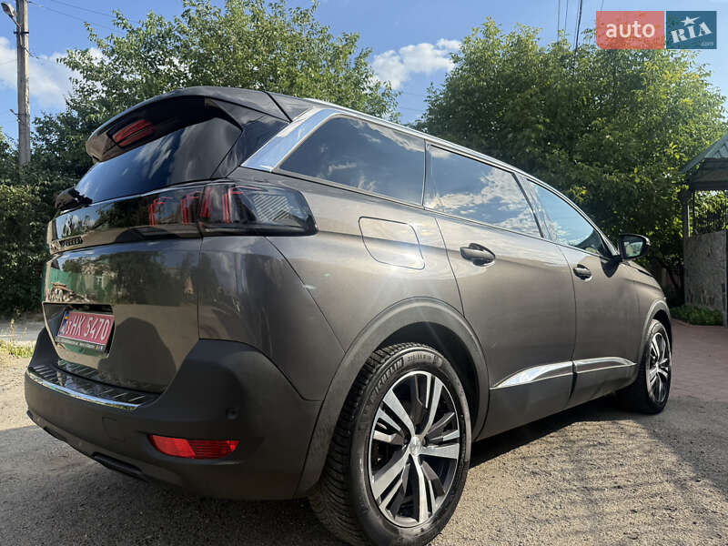 Позашляховик / Кросовер Peugeot 5008 2020 в Запоріжжі