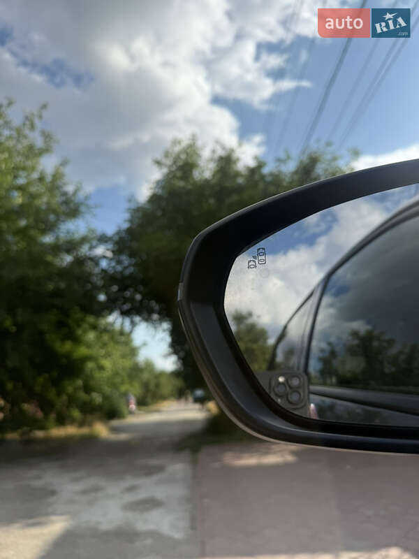 Позашляховик / Кросовер Peugeot 5008 2020 в Запоріжжі