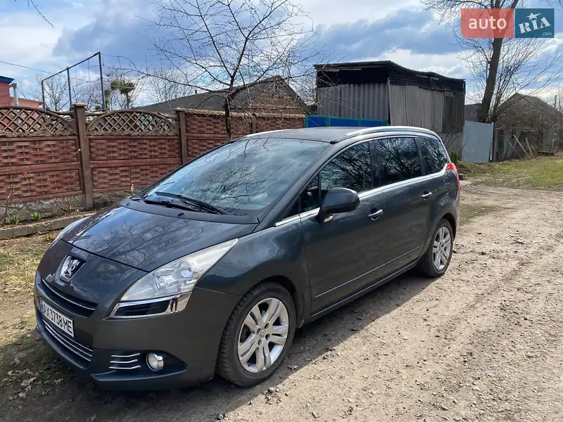 Peugeot 5008