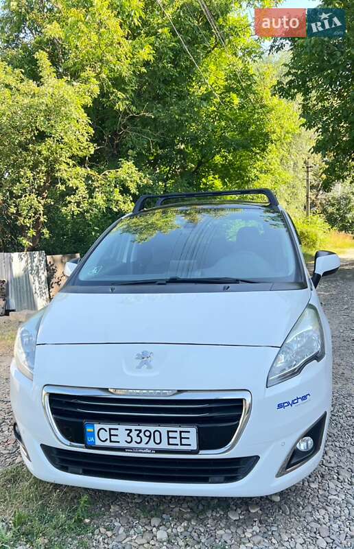 Микровэн Peugeot 5008 2015 в Черновцах