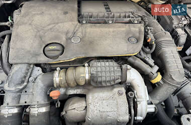 Позашляховик / Кросовер Peugeot 5008 2017 в Полтаві