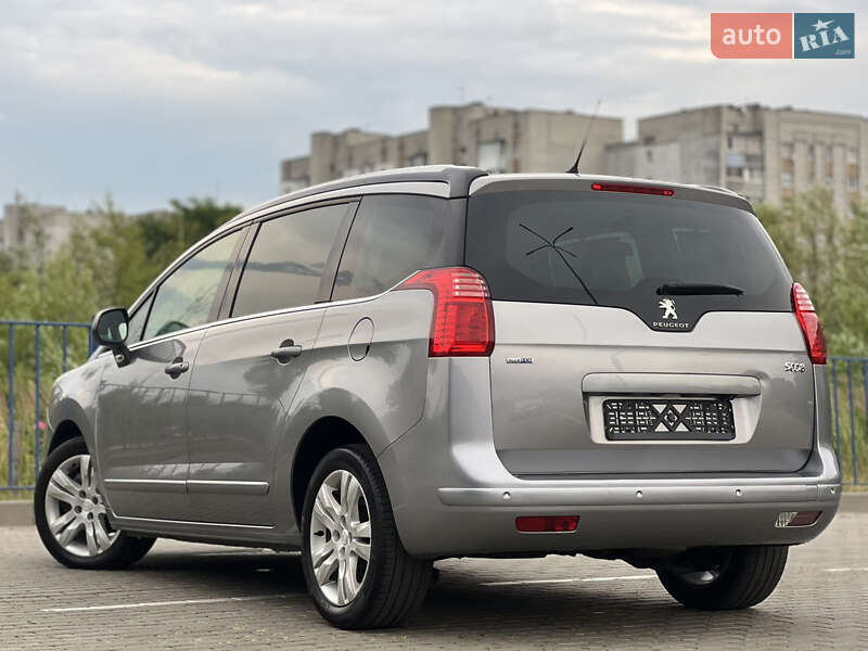 Микровэн Peugeot 5008 2016 в Дрогобыче