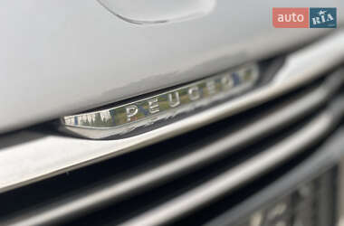 Микровэн Peugeot 5008 2016 в 