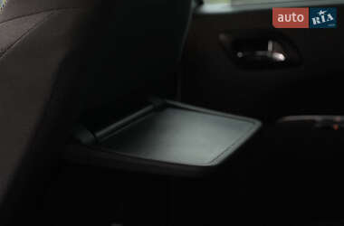 Микровэн Peugeot 5008 2016 в 