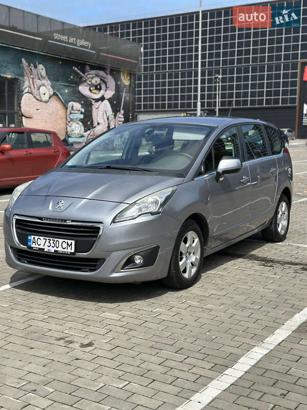 Peugeot 5008 2015