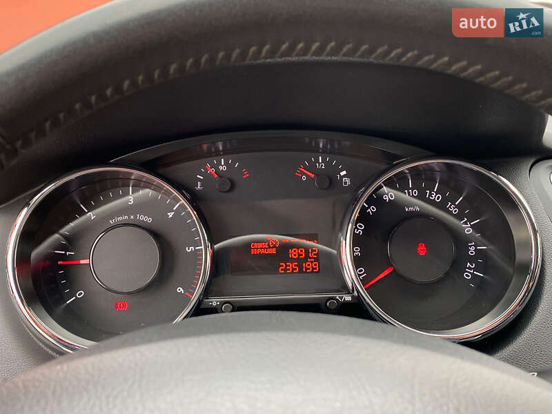 Микровэн Peugeot 5008 2011 в Ровно