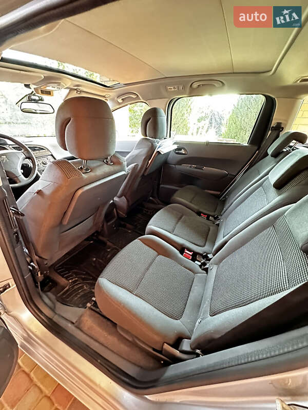 Мікровен Peugeot 5008 2013 в Житомирі