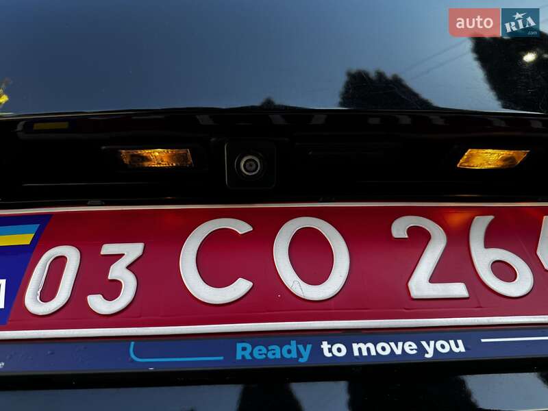 Внедорожник / Кроссовер Peugeot 5008 2017 в Дубно