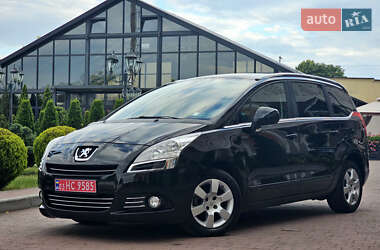 Микровэн Peugeot 5008 2012 в 