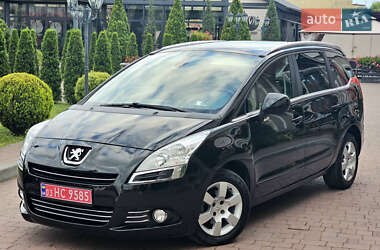 Микровэн Peugeot 5008 2012 в 