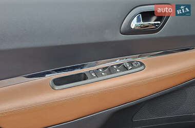 Микровэн Peugeot 5008 2012 в 