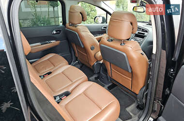 Микровэн Peugeot 5008 2012 в 