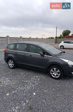 Микровэн Peugeot 5008 2010 в Ровно