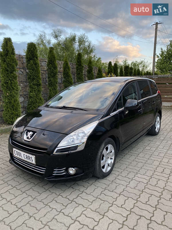 Микровэн Peugeot 5008 2013 в Стрые