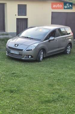 Мікровен Peugeot 5008 2013 в Тернополі