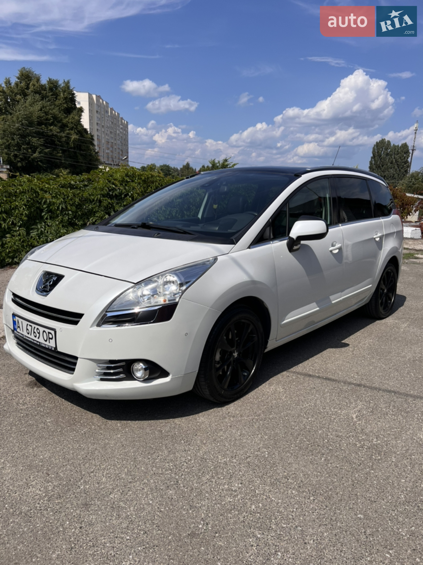 2011 Peugeot 5008 - фото 1