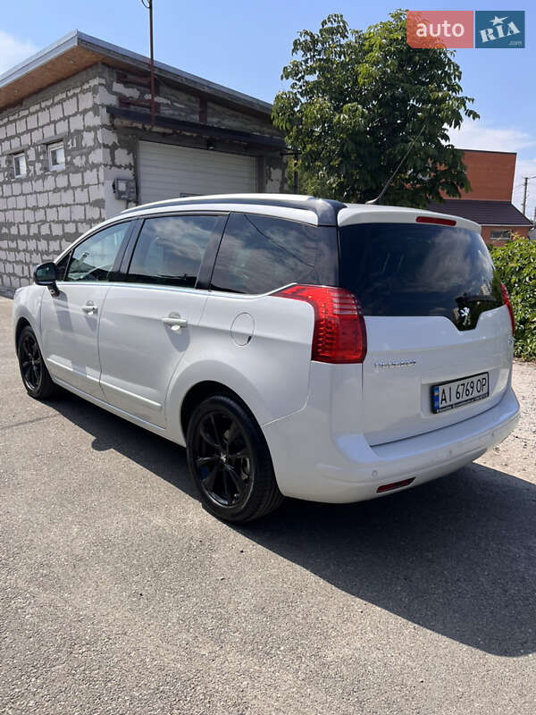 Мікровен Peugeot 5008 2011 в Вишневому