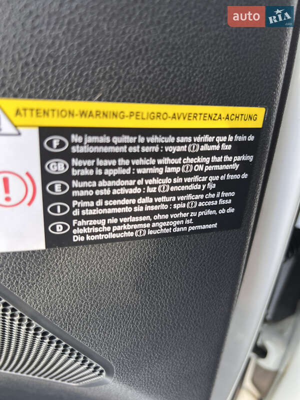 Мікровен Peugeot 5008 2011 в Вишневому