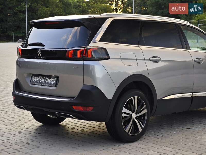 Позашляховик / Кросовер Peugeot 5008 2021 в Дубні