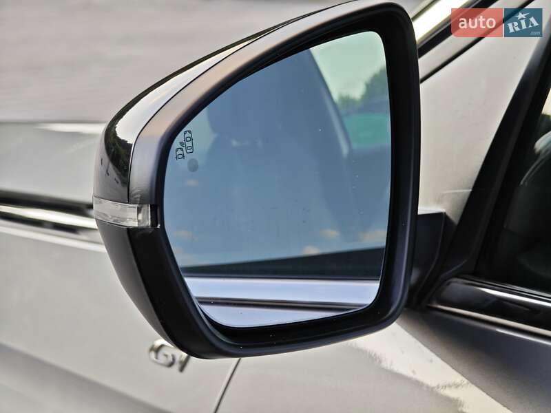 Позашляховик / Кросовер Peugeot 5008 2021 в Дубні