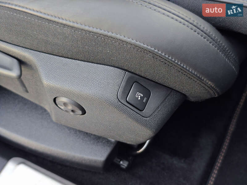 Позашляховик / Кросовер Peugeot 5008 2021 в Дубні