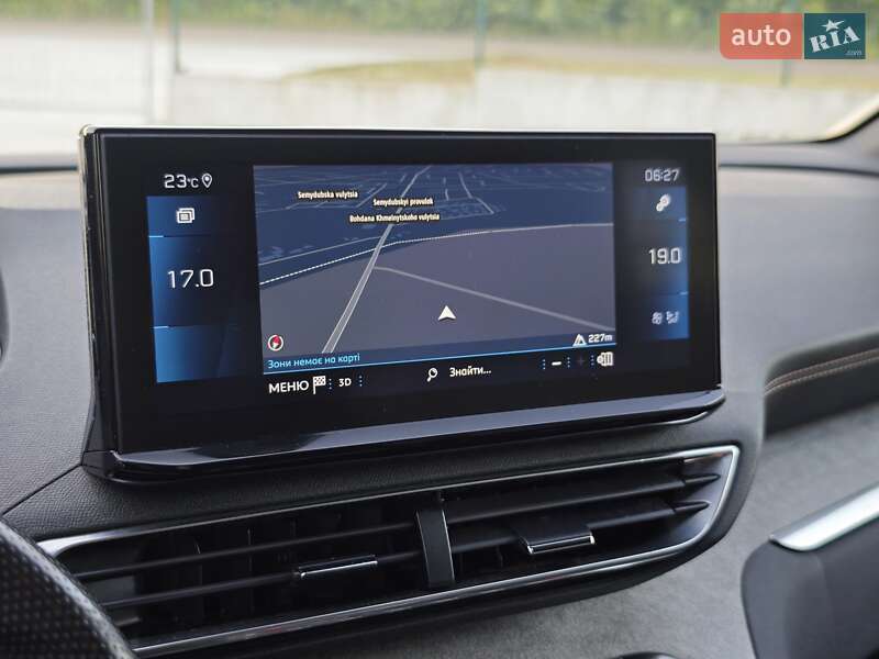 Позашляховик / Кросовер Peugeot 5008 2021 в Дубні